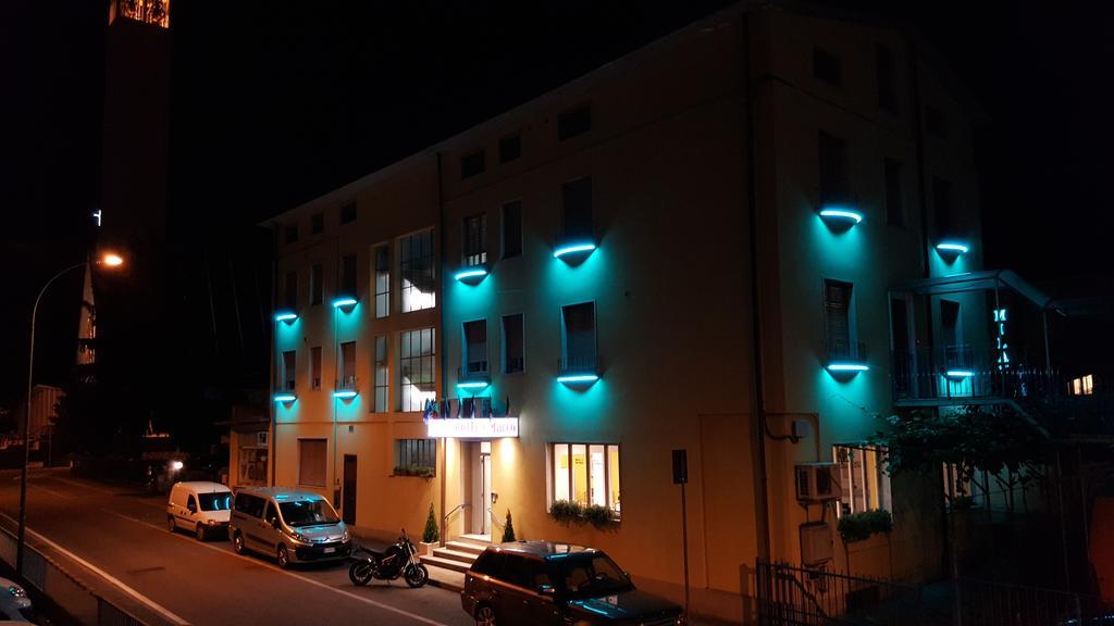Boario Terme Hotel San Marco Bb מראה חיצוני תמונה