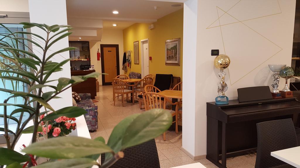 Boario Terme Hotel San Marco Bb מראה חיצוני תמונה